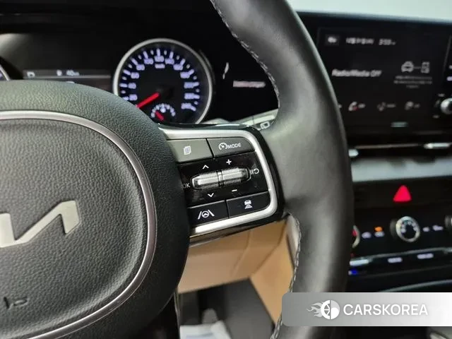 Kia Carnival 4th generation 2023 Черный из Кореи, фото 6