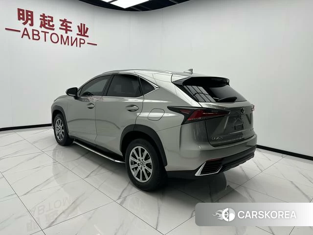 Lexus NX 2021 Серебристо-серый из Китая, фото 6