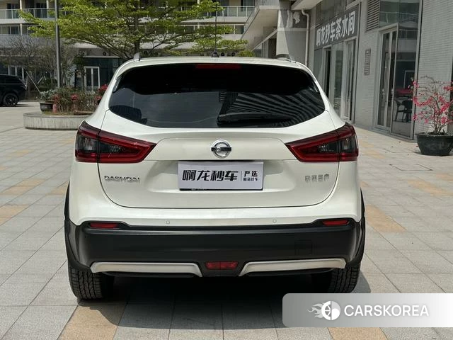 Nissan Qashqai 2022 Белый из Китая, фото 6