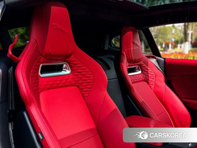 Jaguar F-TYPE 2023 Красный из Китая, фото 6