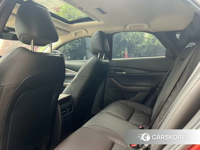 Mazda CX-30 2022 Красный из Китая, фото 6