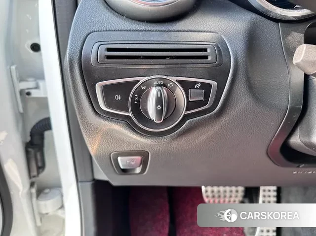 Mercedes-Benz GLC-Class X253 2021 Белый из Кореи, фото 6