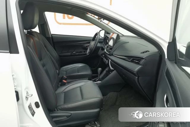 Toyota YARIS L Zhixuan 2021 Белый из Китая, фото 6