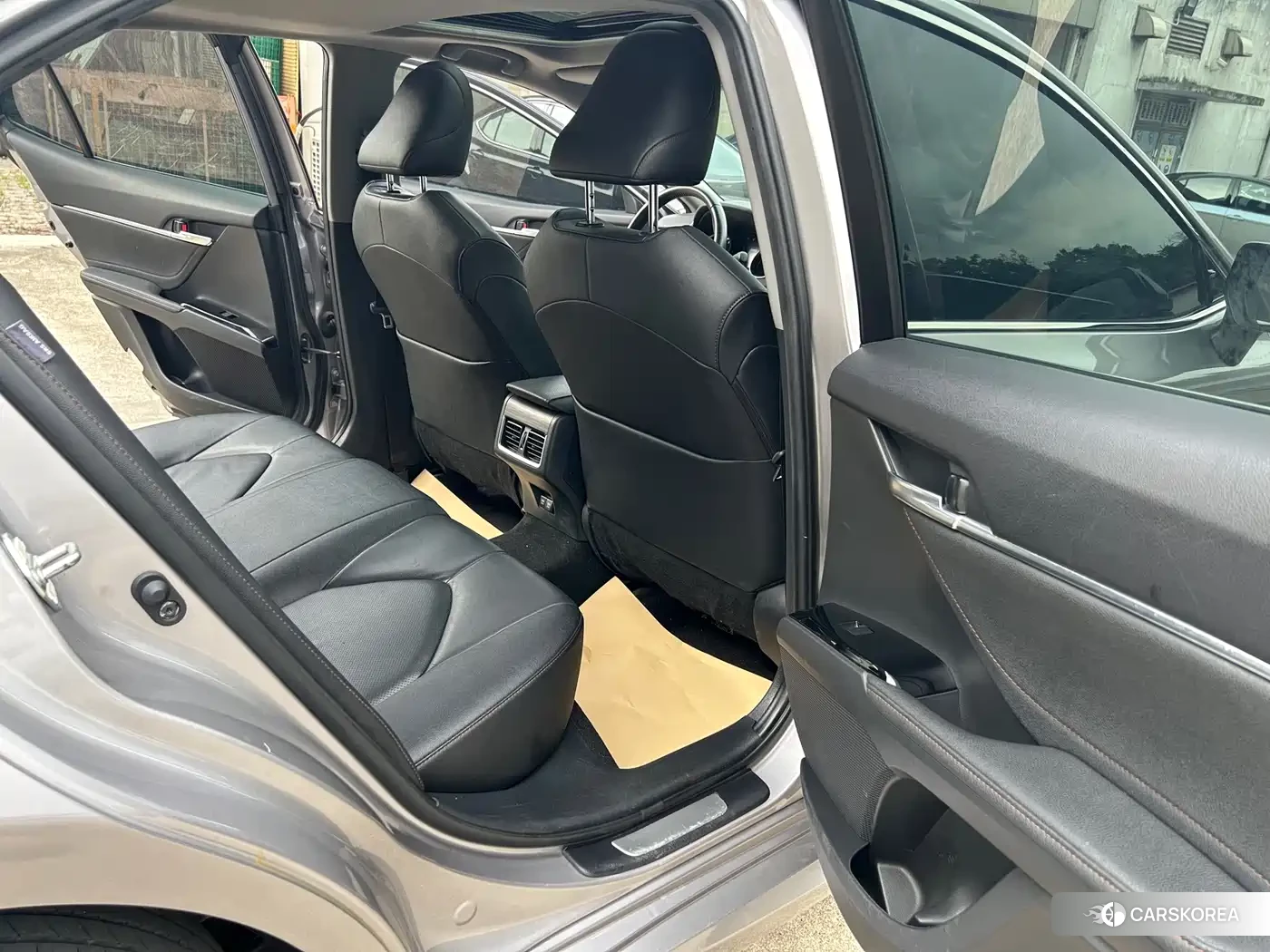 Toyota Camry 2022 Silver/gray из Китая, фото 6