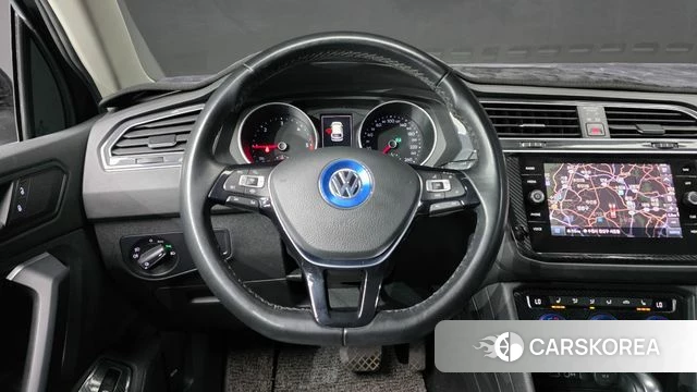 Volkswagen Tiguan second Generation 2019 Черный из Кореи, фото 6
