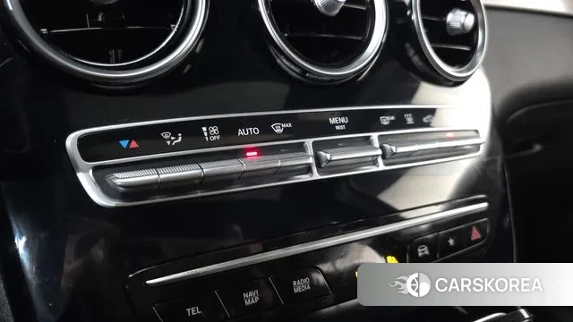 Mercedes-Benz GLC-Class X253 2021 Белый из Кореи, фото 6