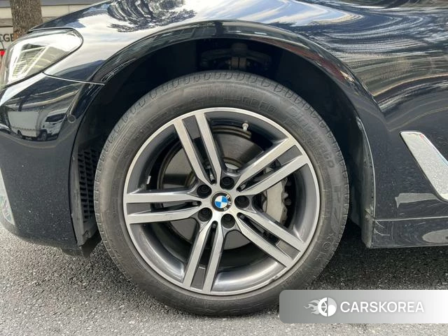 BMW 5 series 2021 Черный из Китая, фото 6