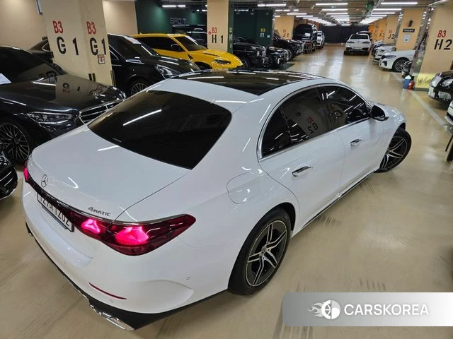 Mercedes-Benz E-Class W214 2025 Белый из Кореи, фото 6