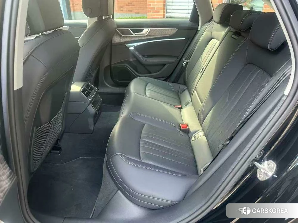 Audi A6 (import) 2023 Черный из Китая, фото 6