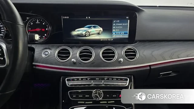 Mercedes-Benz E-Class W213 2019 Белый из Кореи, фото 6