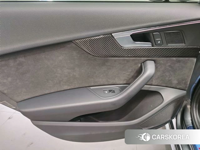 Audi A4L 2021 Темно-серый из Китая, фото 6