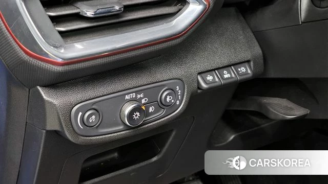 Chevrolet (GM Daewoo) Trailblazer 2022 Небесно-голубой из Кореи, фото 6