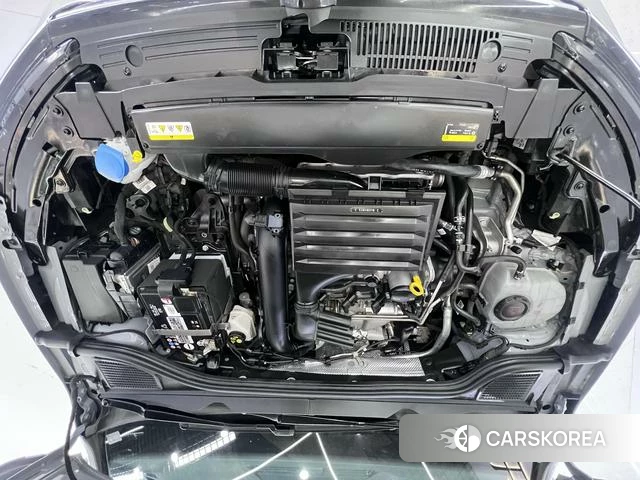 Volkswagen Golf 2023 Темно-серый из Китая, фото 6