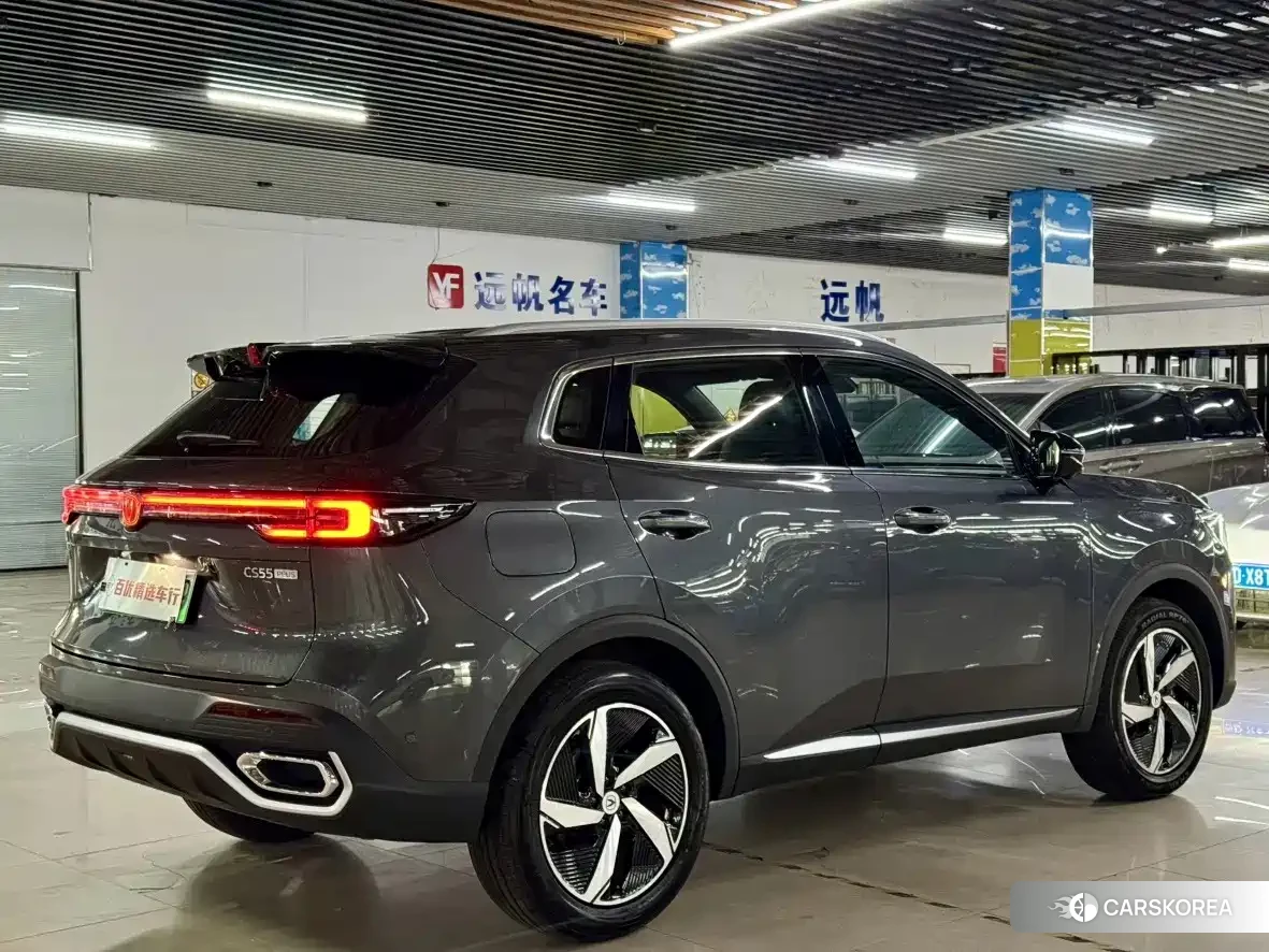 Chang'an CS55PLUS PHEV 2026 Silver/gray из Китая, фото 6