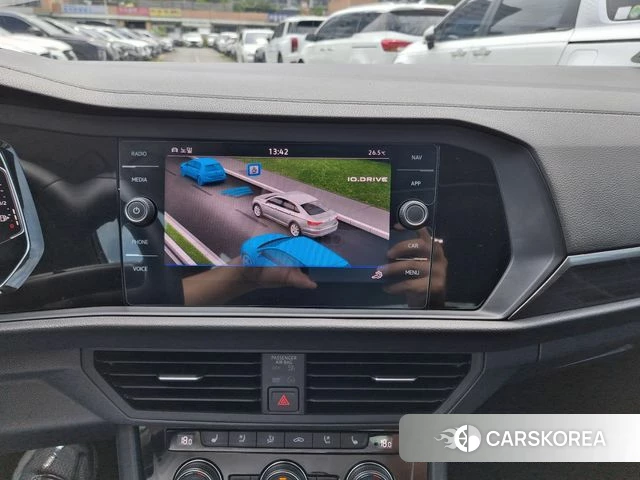 Volkswagen 7th Generation of Jetta 2023 Белый из Кореи, фото 6