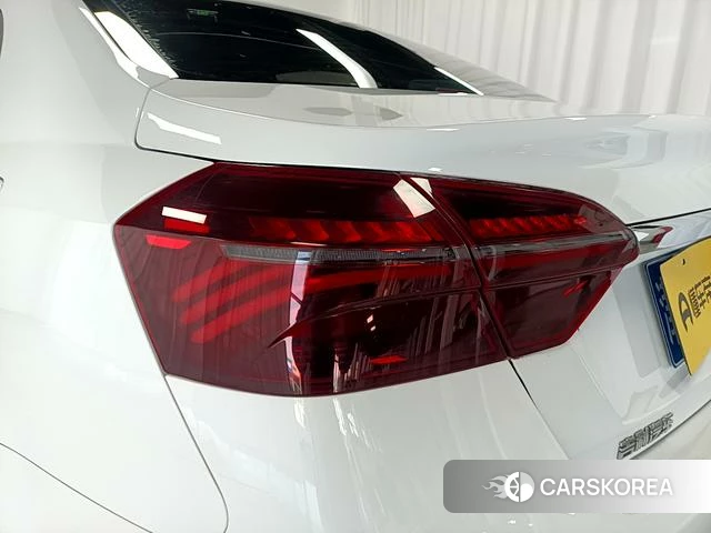 Geely Automobile Emgrand 2020 Белый из Китая, фото 6