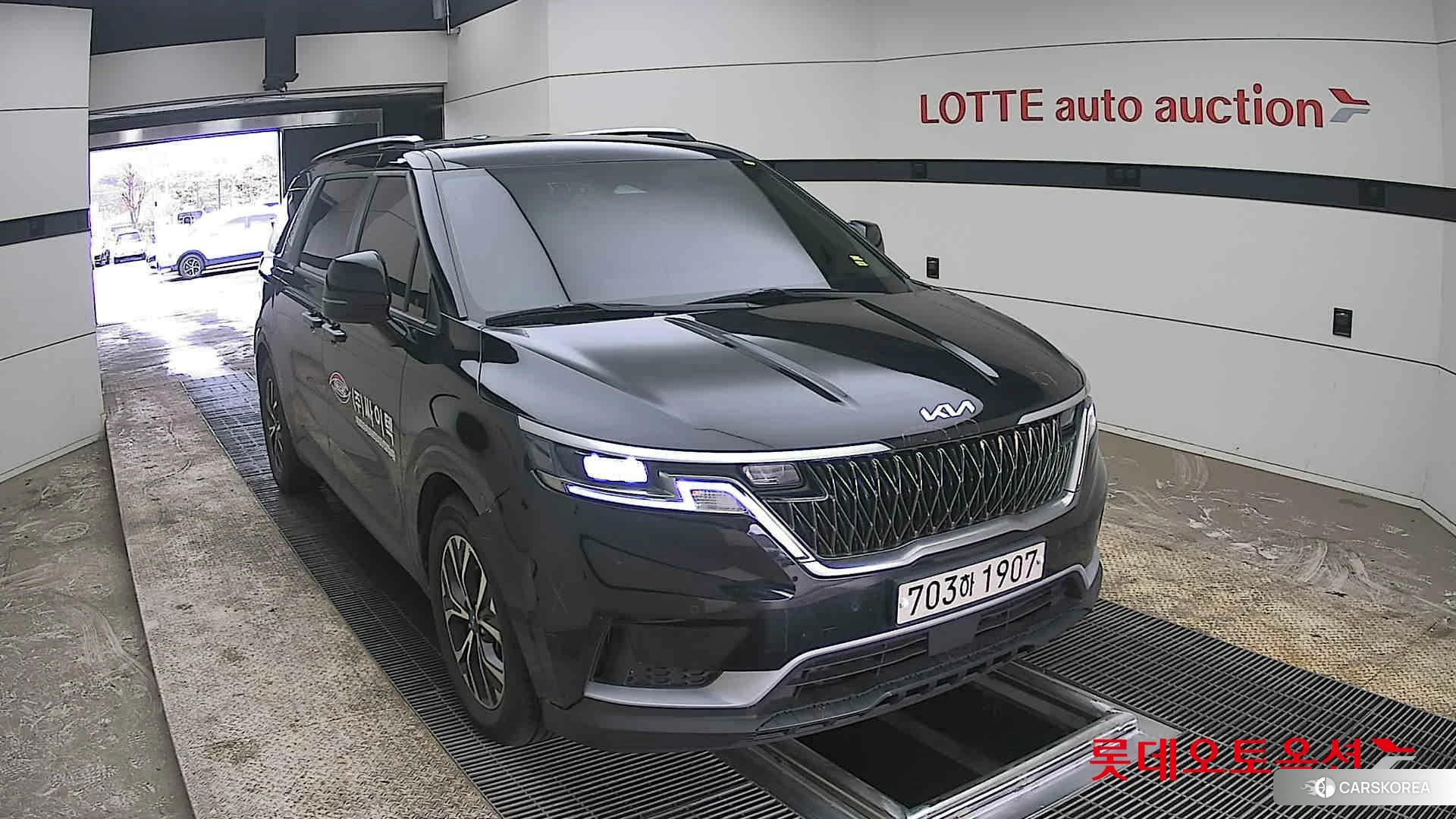 Kia Carnival 2023 Aurora Black Pearl из Кореи, фото 6