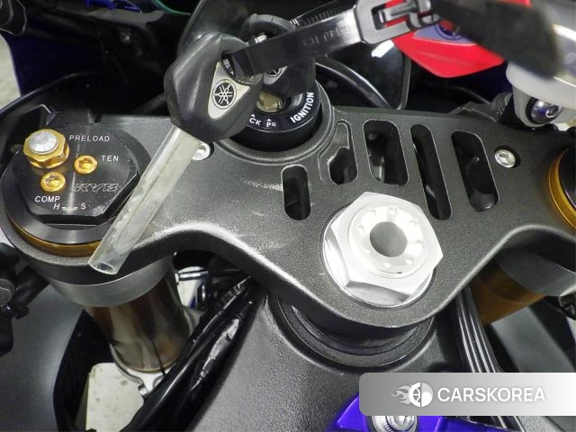 Проданный Yamaha YZF-R1 2015 из Японии
