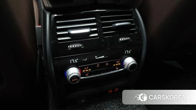 BMW 5 Series (G30) 2020 Белый из Кореи, фото 6
