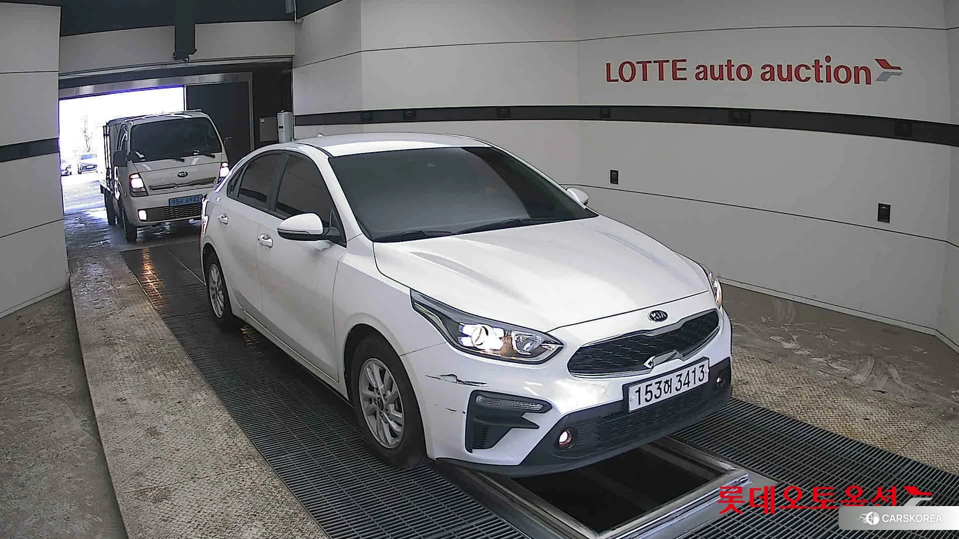 Kia K3 2021 Snow White Pearl из Кореи, фото 6