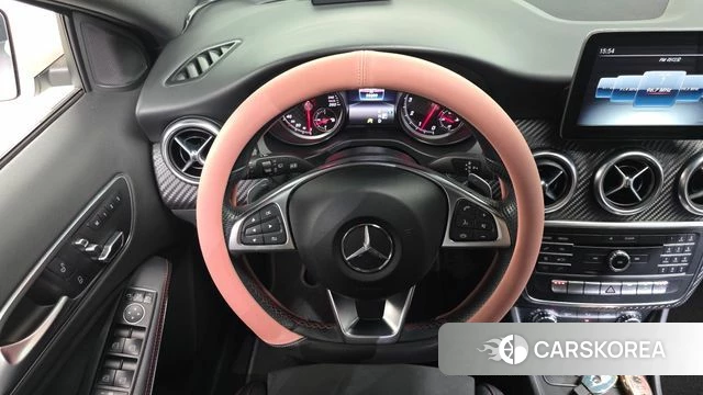 Mercedes-Benz A-Class W176 2018 Белый из Кореи, фото 6