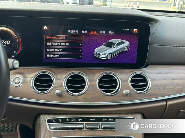 Mercedes-Benz E-class 2023 Черный из Китая, фото 6