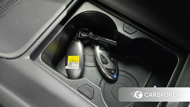 Hyundai Grandeur Hybrid (GN7) 2023 Белый из Кореи, фото 6