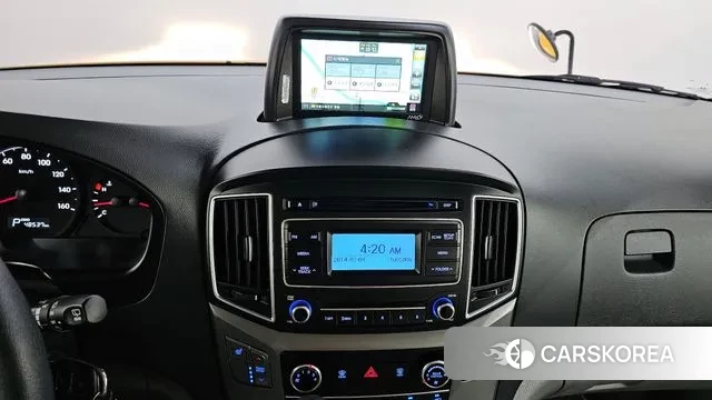 Hyundai The New Grand Starex 2018 Желтый из Кореи, фото 6