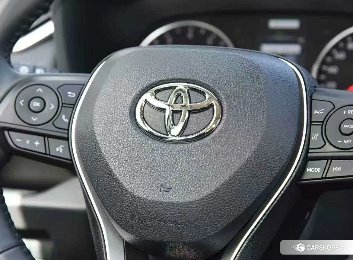 Toyota Wildlander 2022 Серебристо-серый из Китая, фото 6