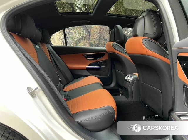 Mercedes-Benz Class C 2024 Белый из Китая, фото 6