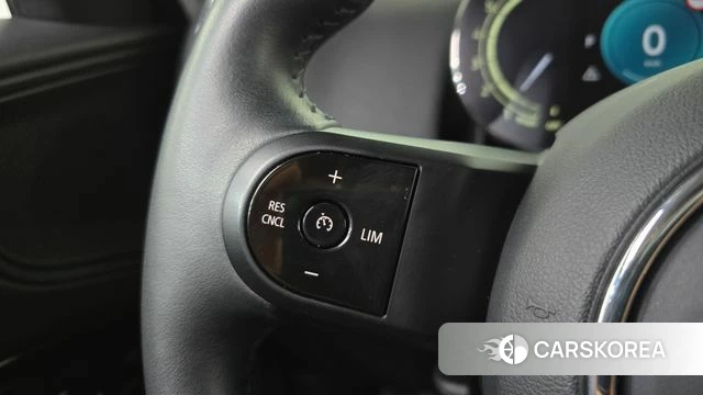 Mini Cooper Countryman 2023 Черный из Кореи, фото 6