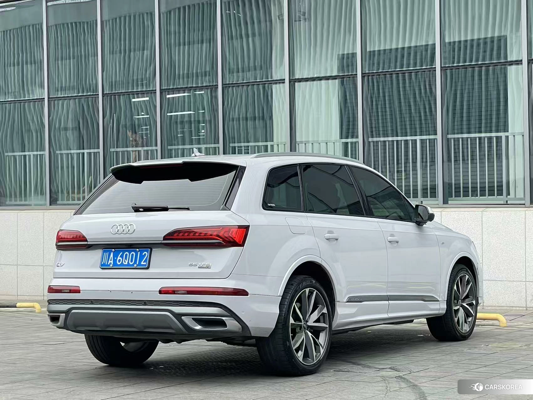 Audi Q7 2020 Белый из Китая, фото 6
