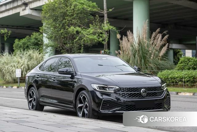 Volkswagen Passat 2022 Черный из Китая, фото 6
