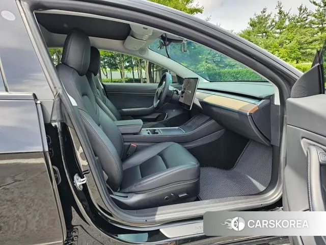 Tesla Model 3 2021 Черный из Кореи, фото 6