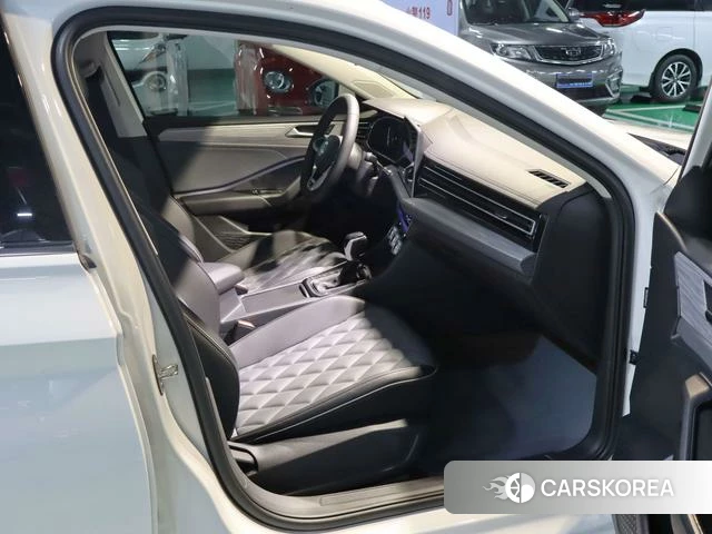 Volkswagen Sagitar 2024 Белый из Китая, фото 6
