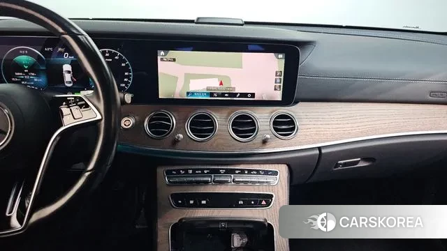 Mercedes-Benz E-Class W213 2021 Белый из Кореи, фото 6