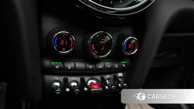 Mini Cooper Convertible 2024 Белый из Кореи, фото 6