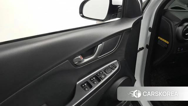 Hyundai Kona 2018 Белый из Кореи, фото 6