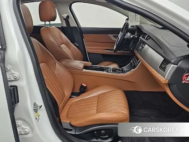 Jaguar XF (X260) 2018 Белый из Кореи, фото 6