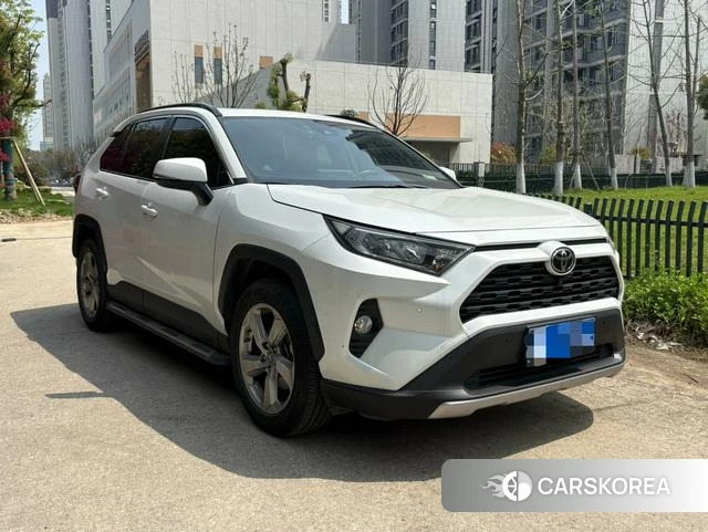Toyota RAV4 Rongfang 2022 Белый из Китая, фото 6