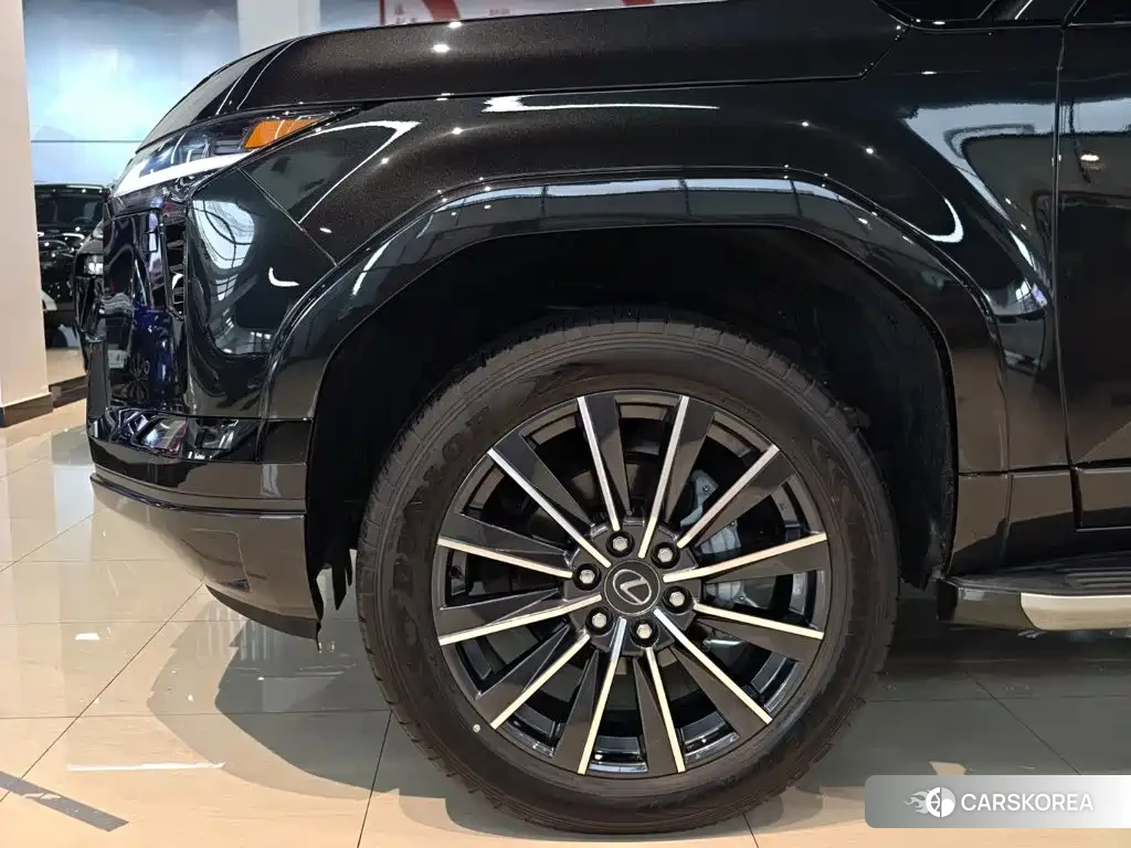 Lexus GX 2026 Черный из Китая, фото 6