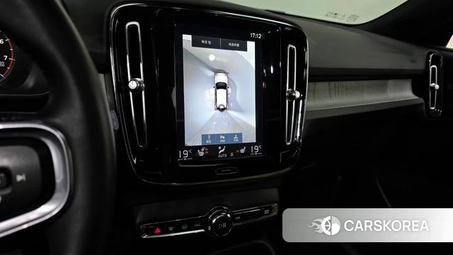 Volvo XC40 2021 Черный из Кореи, фото 6