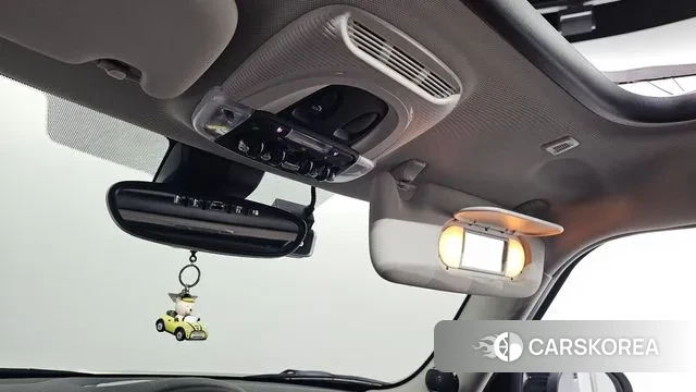 Mini Cooper 2022 Серебряный из Кореи, фото 6