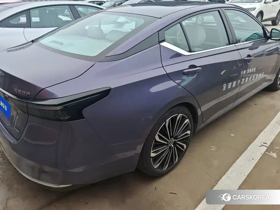 Nissan Altima 2025 Red/purple из Китая, фото 6