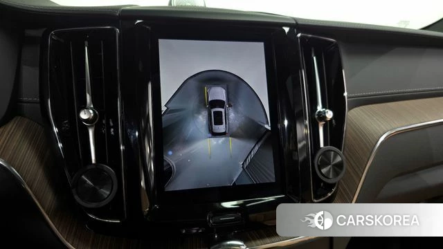 Volvo XC60 second Generation 2023 Белый из Кореи, фото 6