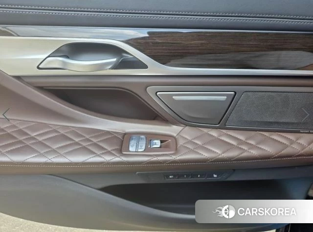 BMW 7 Series (G11) 2021 Черный из Кореи, фото 6