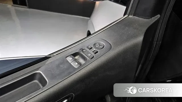 Hyundai Staria 2021 Серебряный из Кореи, фото 6