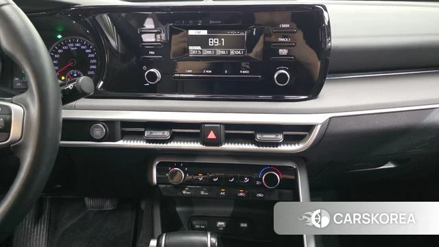 Kia K5 3rd generation 2023 Белый из Кореи, фото 6