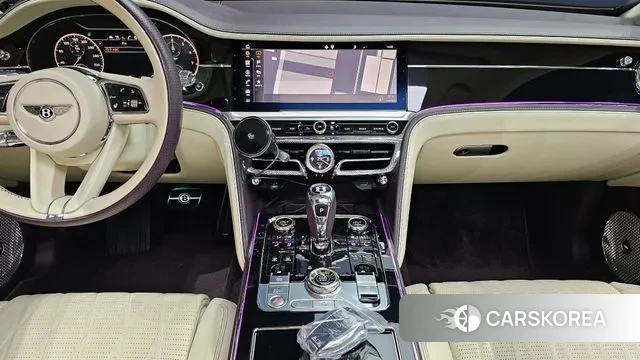 Bentley Flying Spur 3rd Generation 2022 Белый из Кореи, фото 6