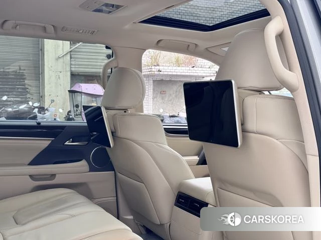 Lexus LX 2022 Серебристо-серый из Китая, фото 6